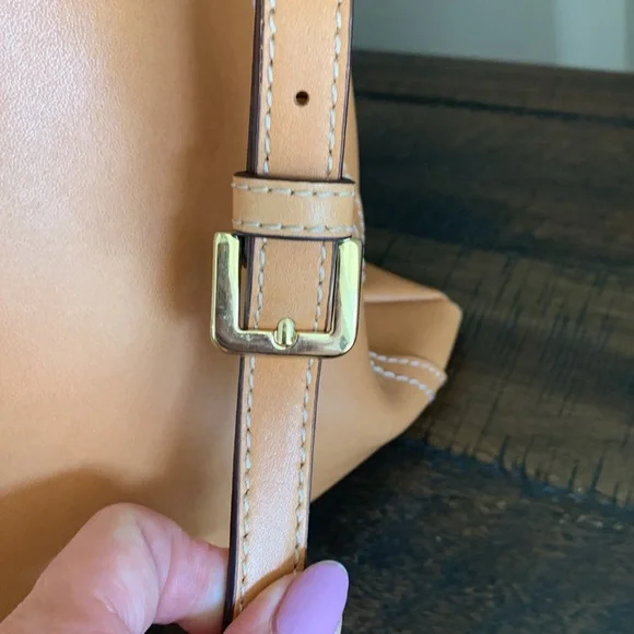 GILL  got it/love it  Tan leather handbag - Picture 8 of 13